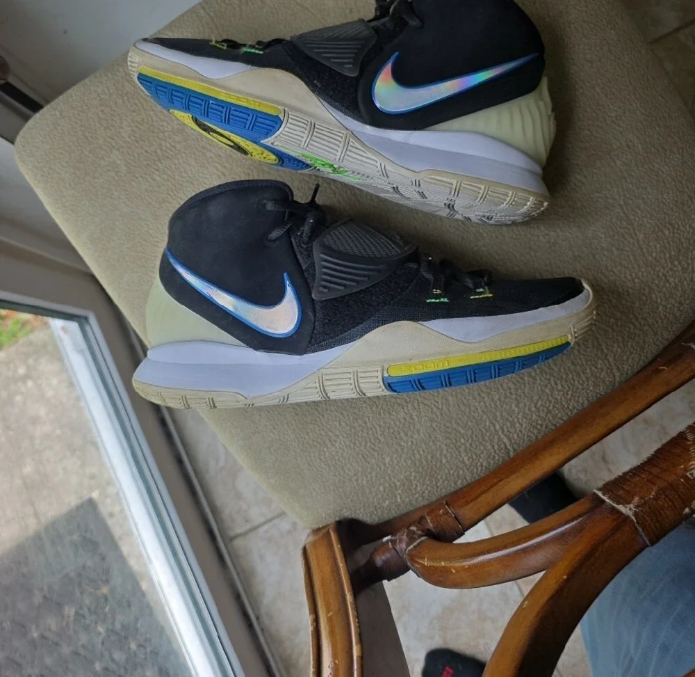 Nike Black and Neon Green Kyrie Youth Basketball Shoes Item#1074